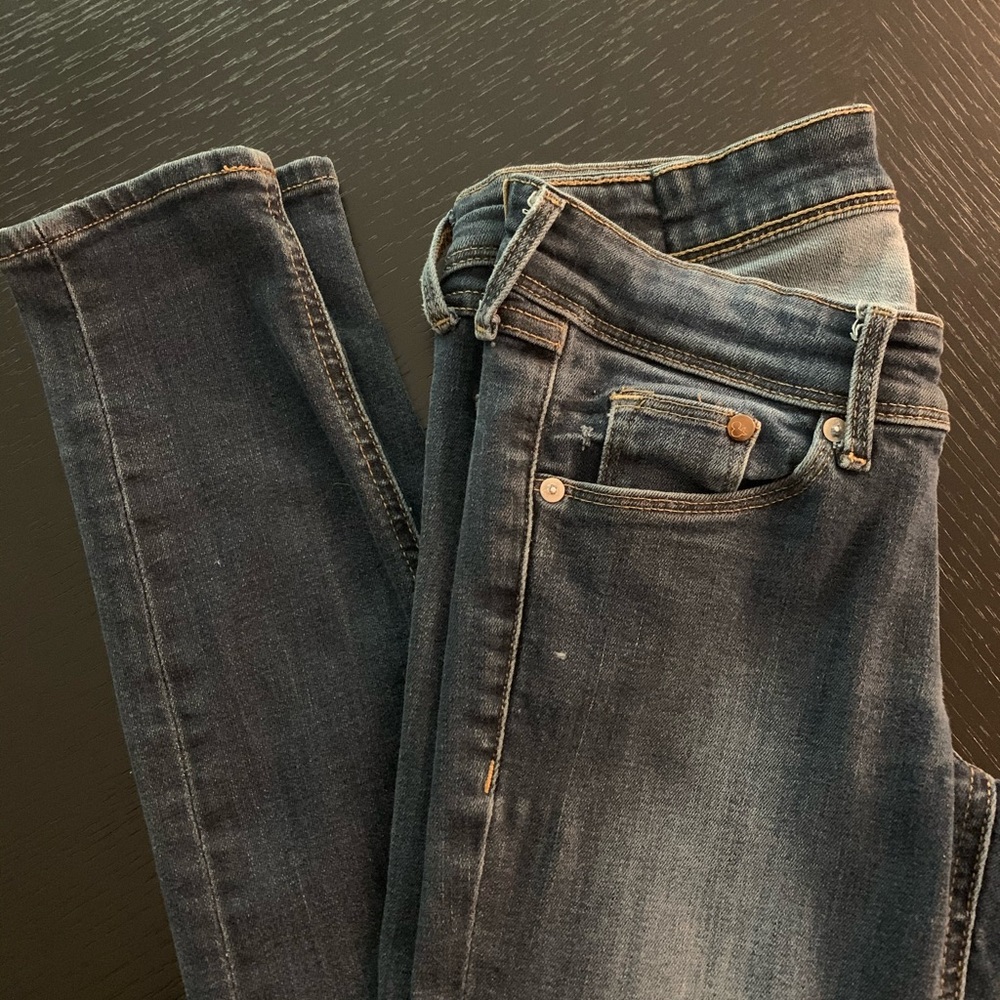 H&M divided dark wash skinny jeans